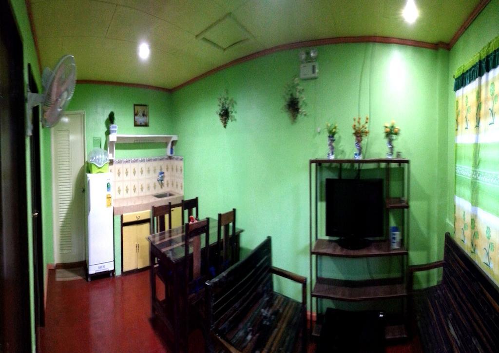 Dhayne Pension Puerto Princesa Room photo