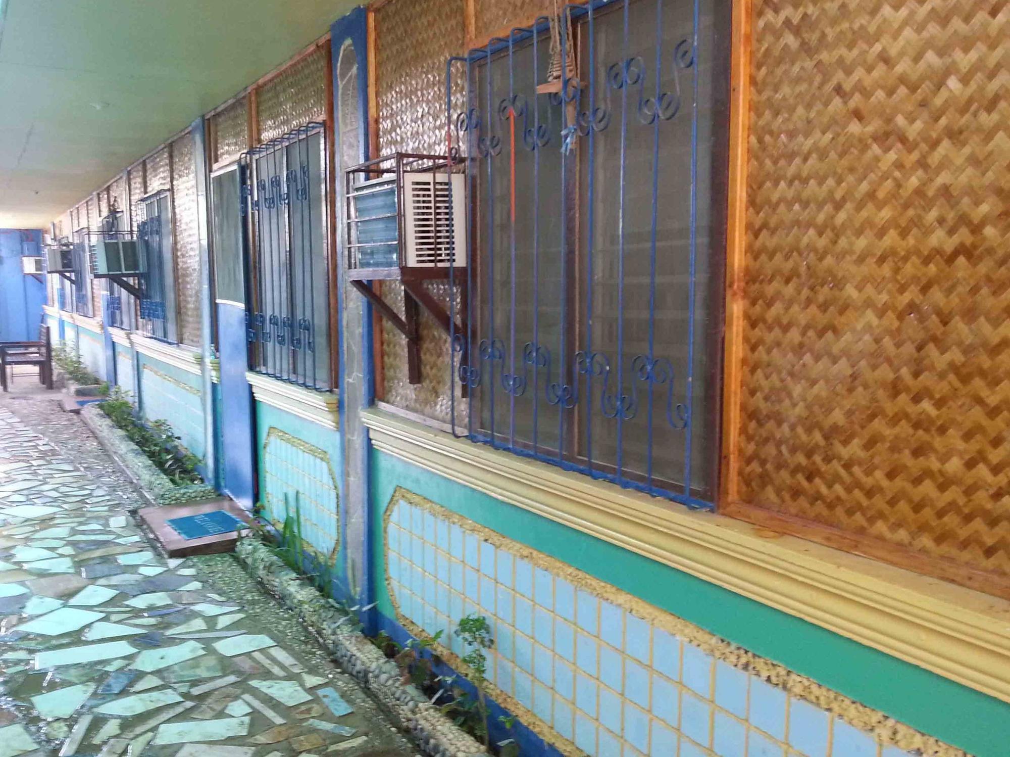 Dhayne Pension Puerto Princesa Exterior photo